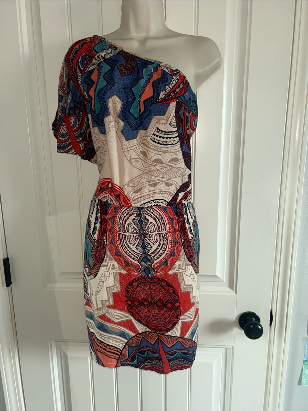 NEW Angie BOHEMIAN Boho One-Shoulder Multicolor Geo-Print Dress Sz L
